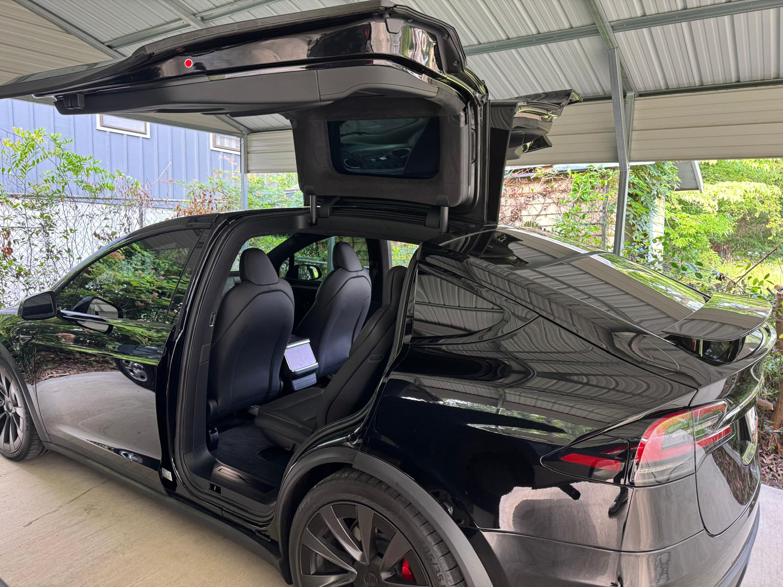 Beyond the Drive— The Unmistakable Art of a Professional Chauffeur